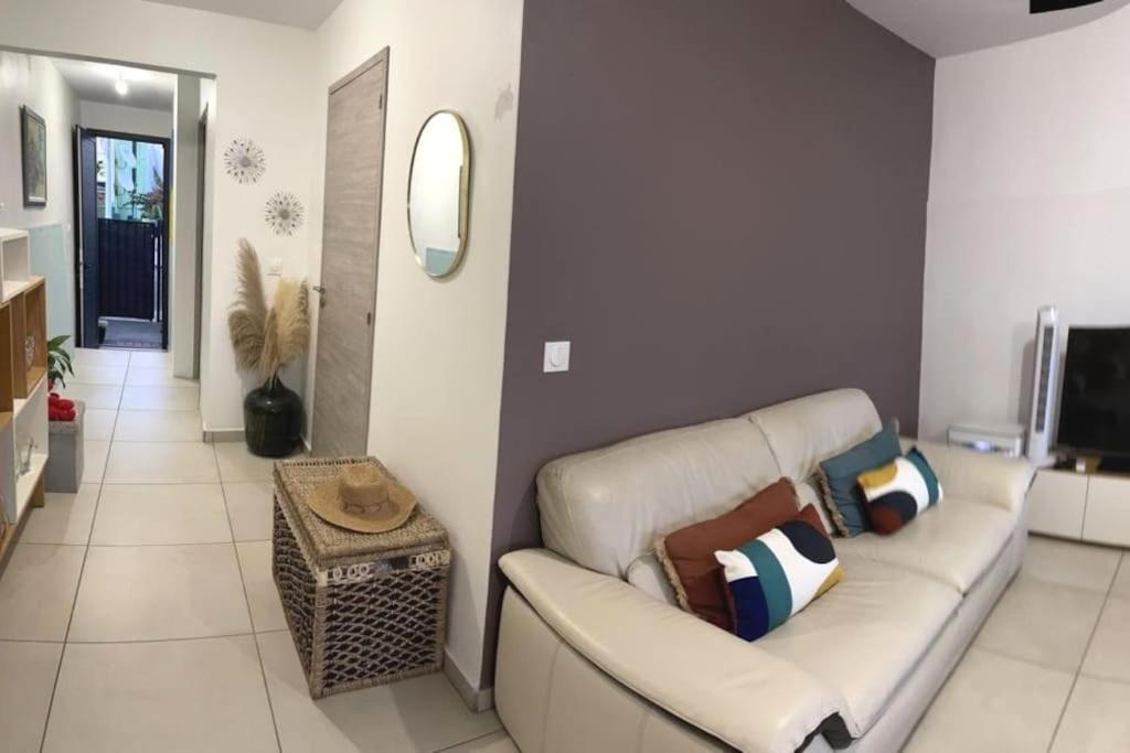 Appartement Le 136 Belle Vue à Le Gosier  Extérieur photo